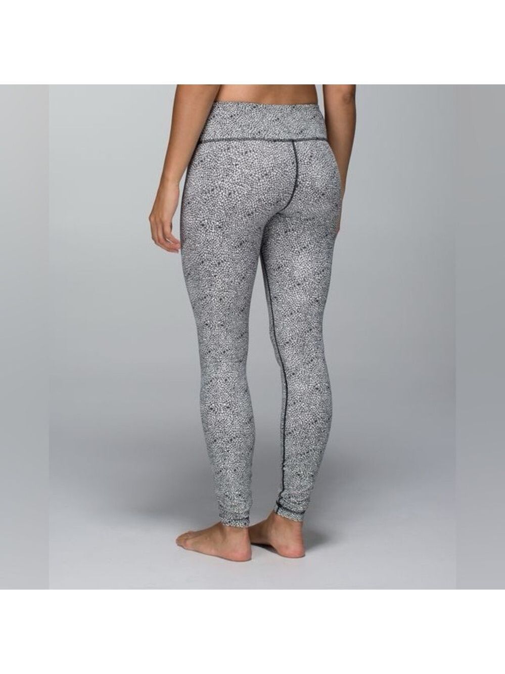 Lululemon Wunder Under Black and White Floral Print Leggings - Size 2